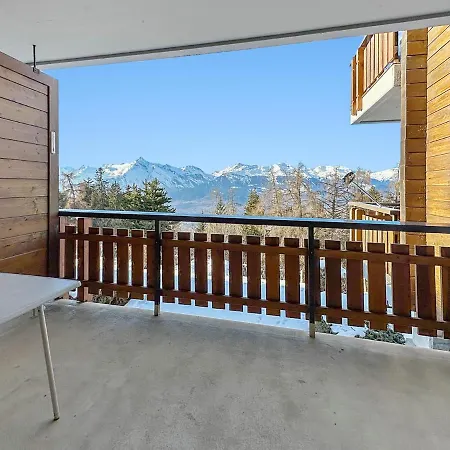 Les Mayens De L'ours - At The Foot Of Piste De L'ours' Slope! *